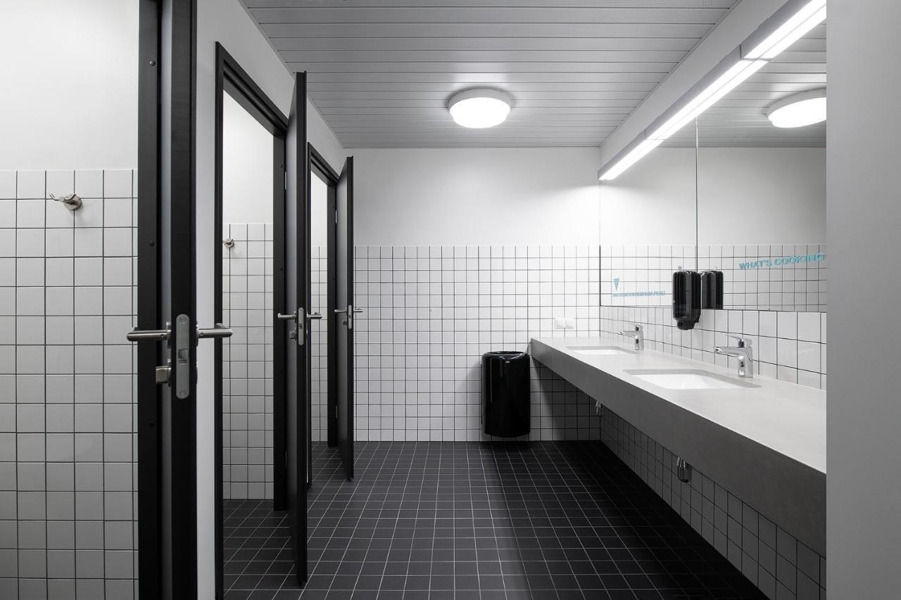 Neotel Tallinn Luaran gambar