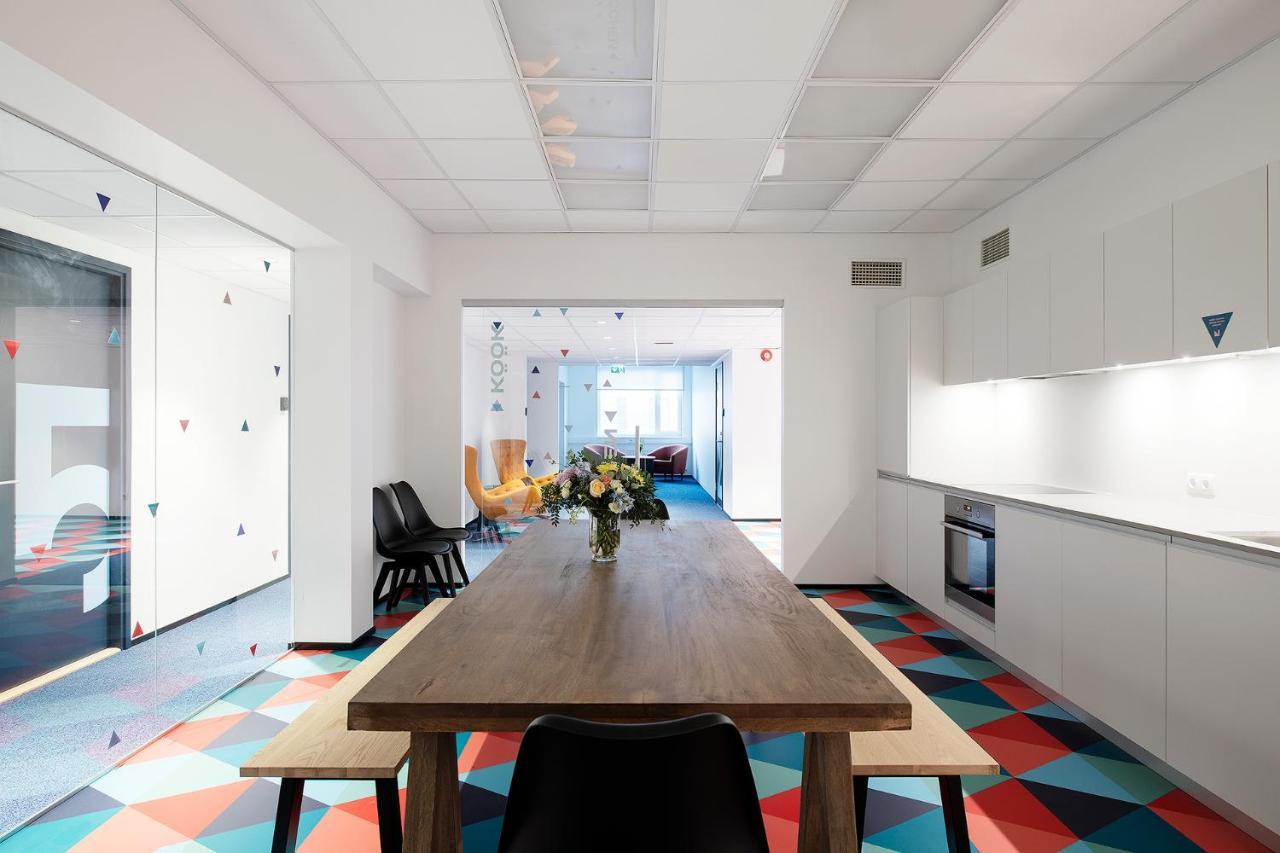 Neotel Tallinn Luaran gambar